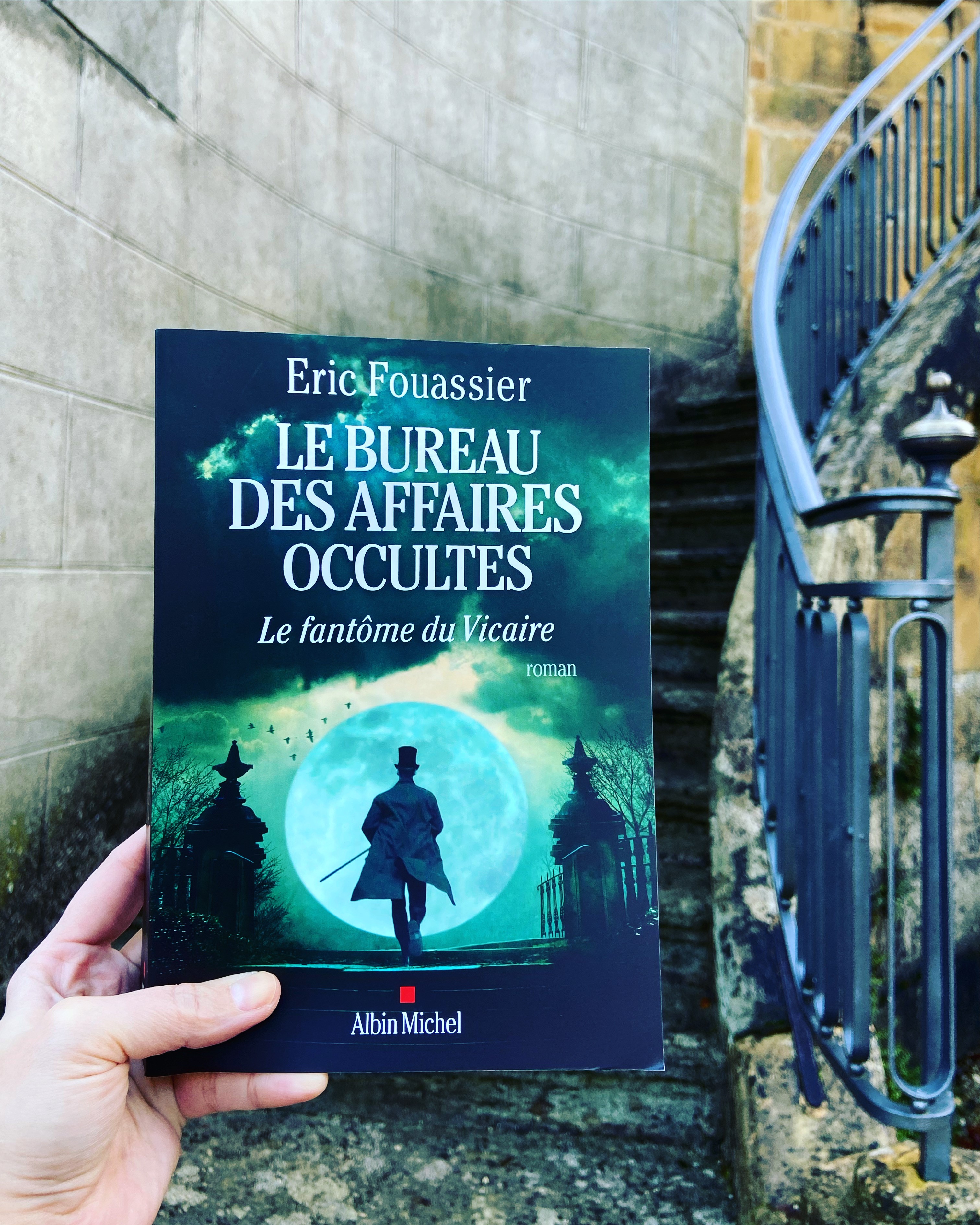 le bureau des affaires occultes le fantôme du vicaire